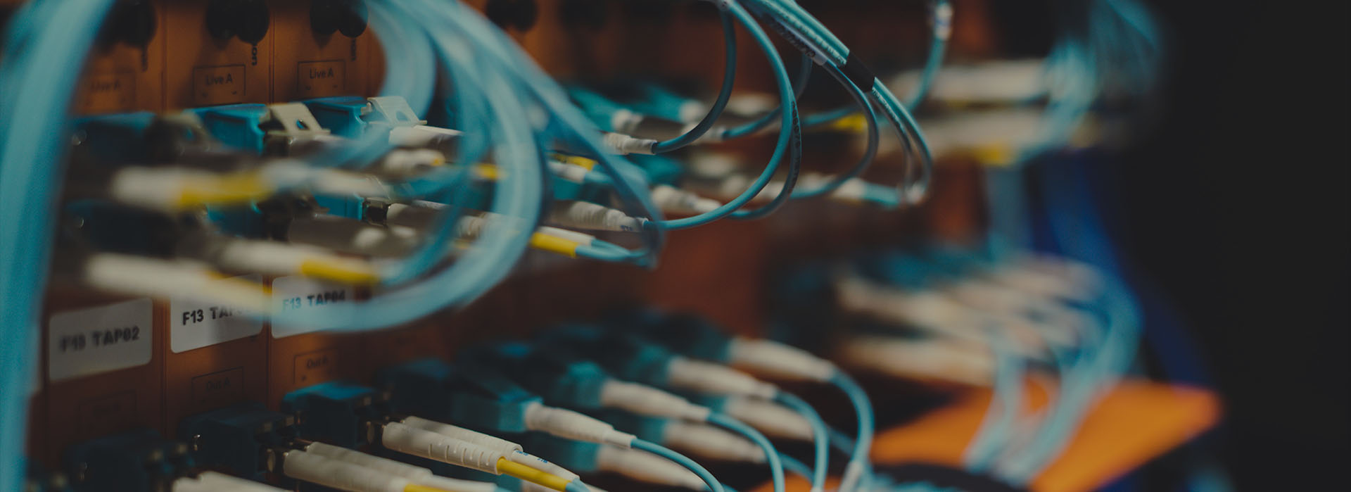 2U上架式機(jī)箱